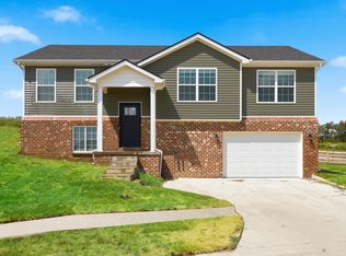 945 Olympic Ct, Richmond, KY 40475