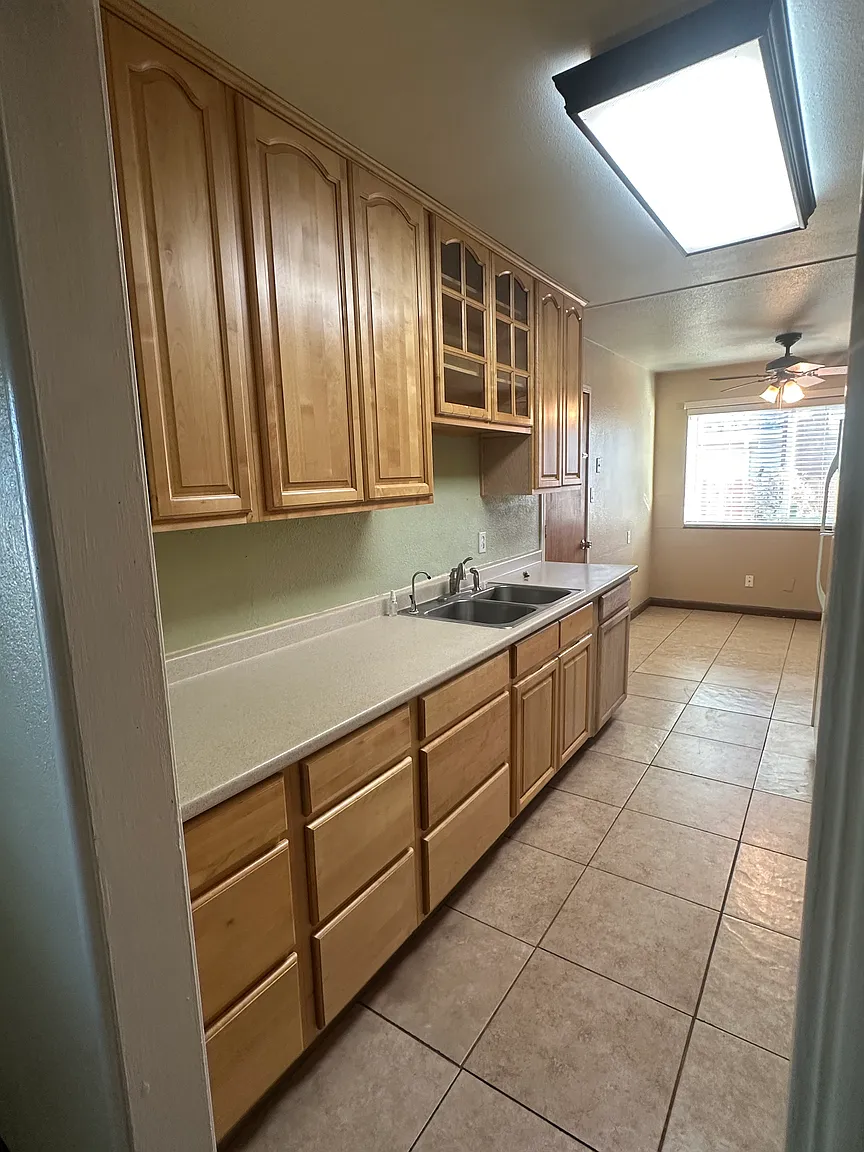 236 Weber St photo 1