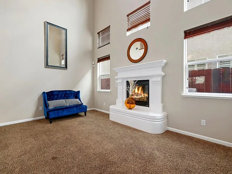 2090 Wisteria Pl — Photo 10