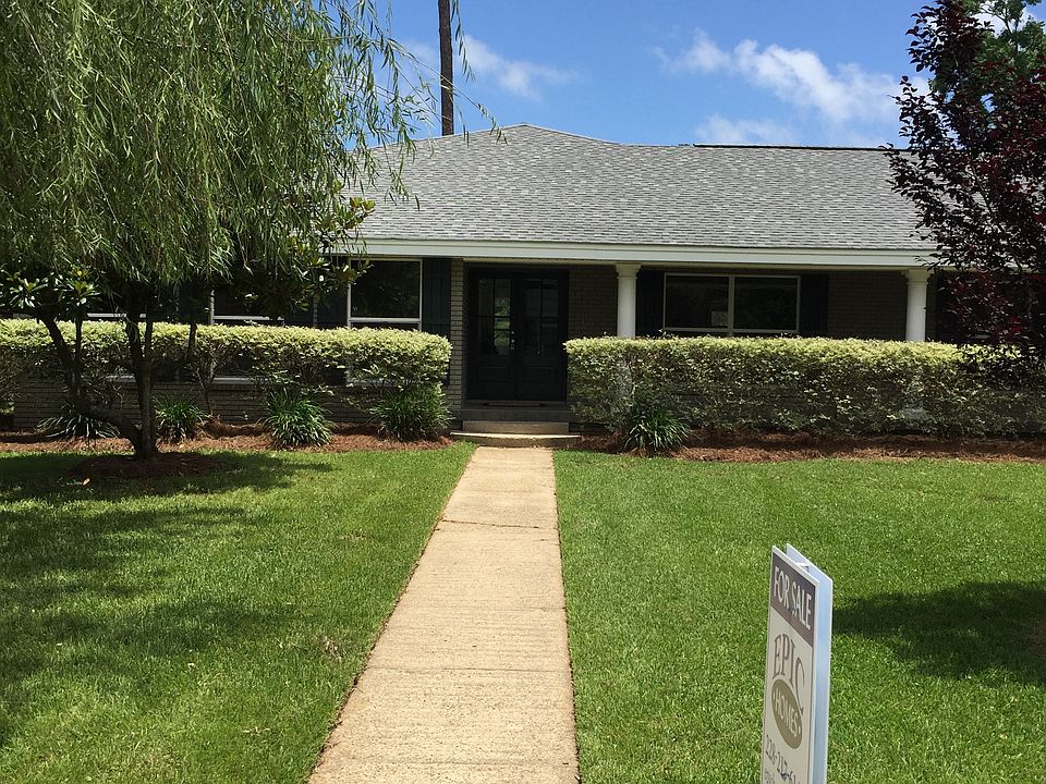 1st image of 26 Bayou View Dr