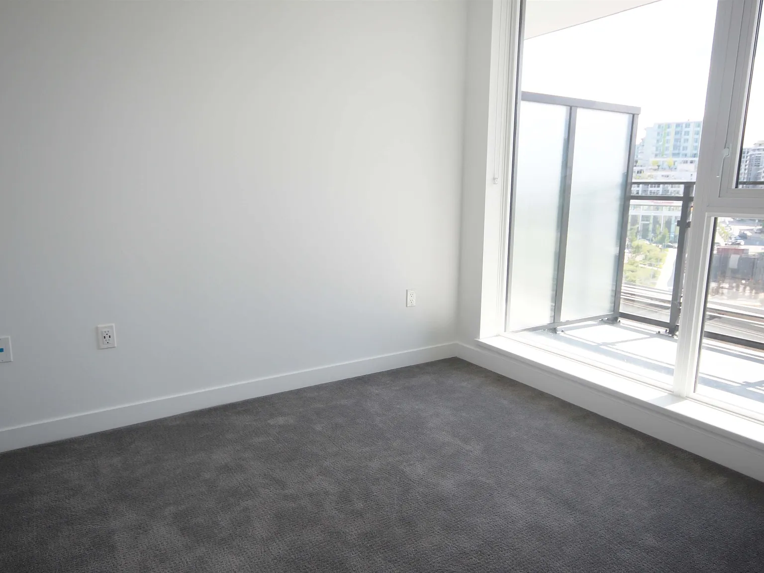 1 bed, 545 sqft, $2,200 — Photo 4