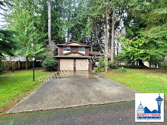 2nd image of 2805 Maple Hills Dr SE