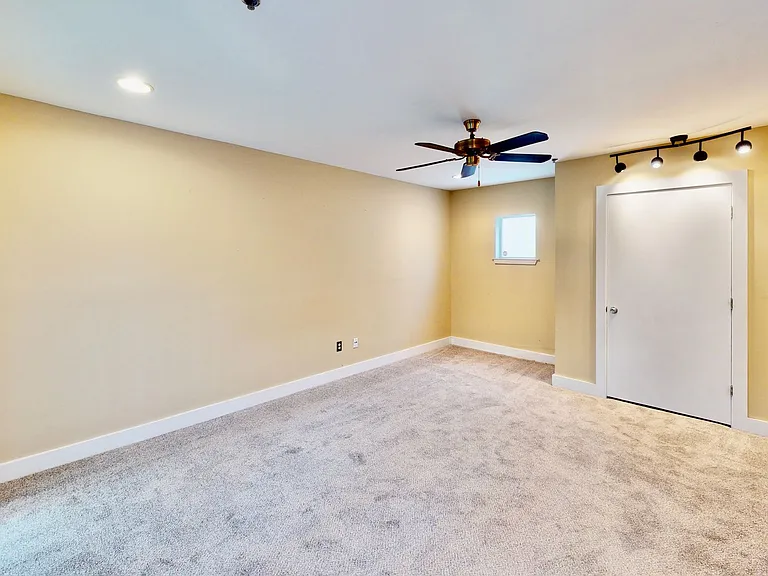 2062 Atherton Heights Ln — Photo 25