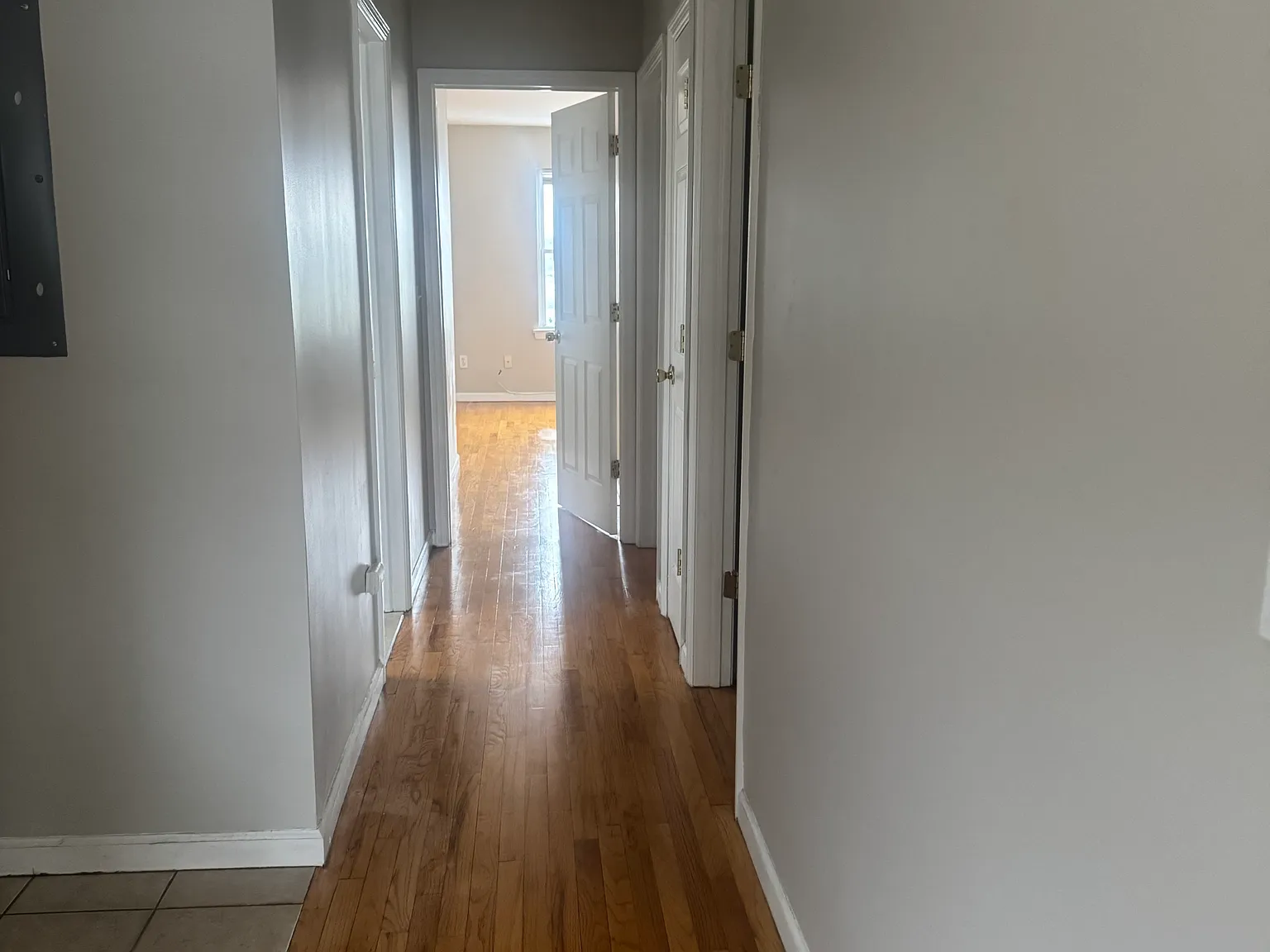 4 bed, 2.5 bath, 1600 sqft, $3,900 — Photo 4
