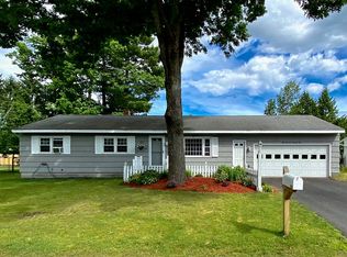 174 E Dunstable Rd, Nashua, NH 03062