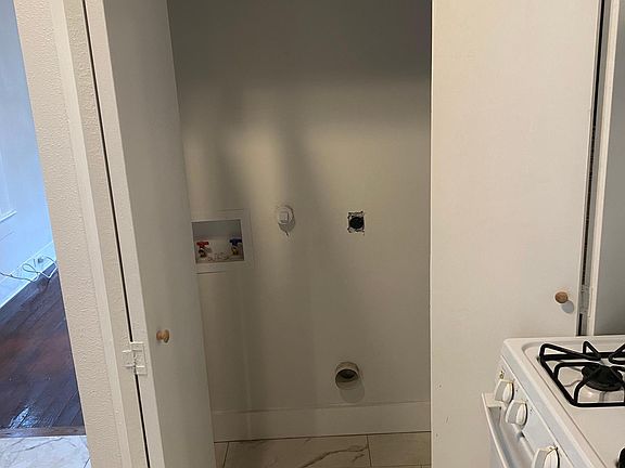 Stackable Washer Dryer Hookups
