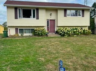 4 Brook Ct, East Hants, NS B2S1J8