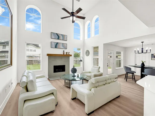 13607 Clareton Ln, Cypress, TX 77429