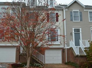 9908 Michael Schar Ct, Vienna, VA 22181