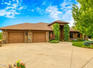 2462 N Broken Circle Rd, Flagstaff, AZ 86004