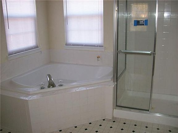 3rd image of 5844 Kittewan Ct