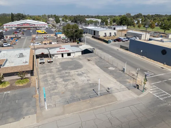 33 E Gridley Rd, Gridley, CA 95948