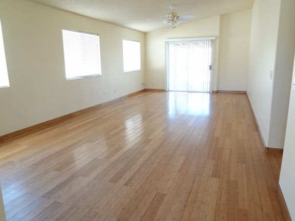 3rd image of 6094 N April Dr