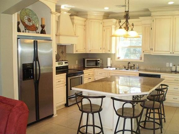 4th image of 1019 Wineberry Ln