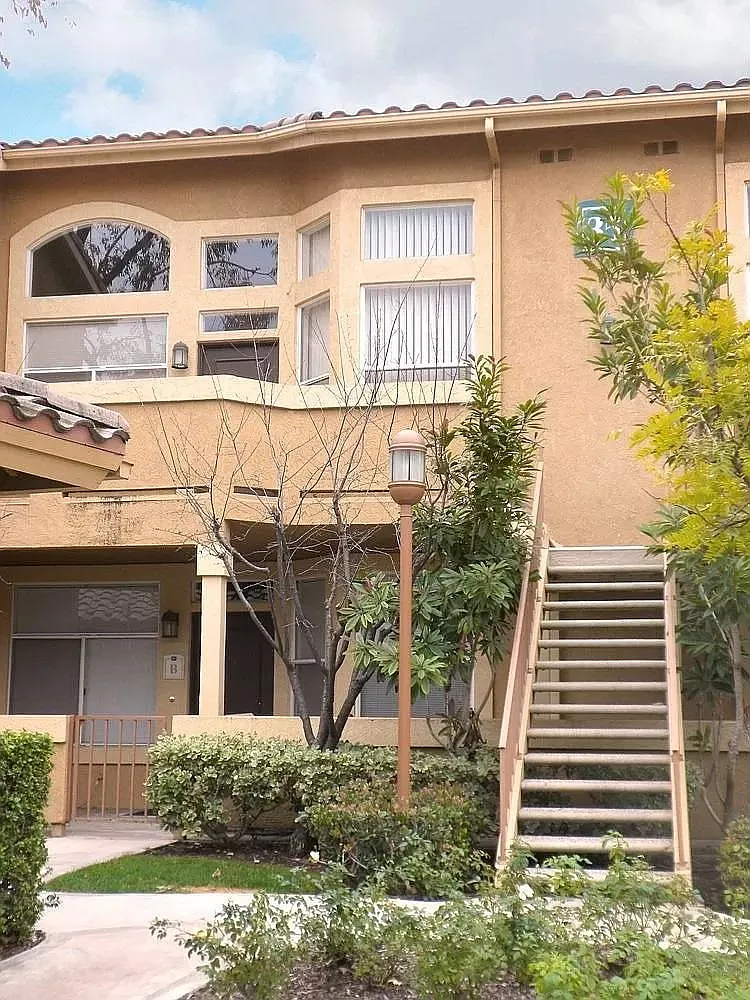 19431 Rue De Valore — Photo 1