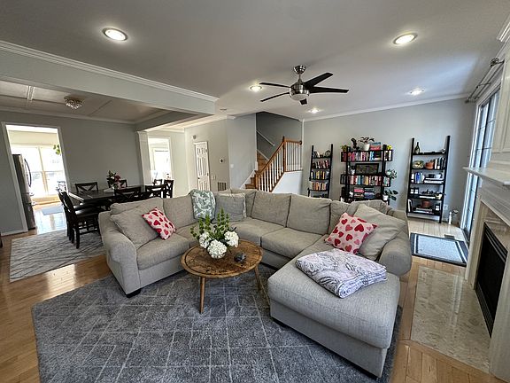 5th image of 4109 Oak Village Ldg #1
