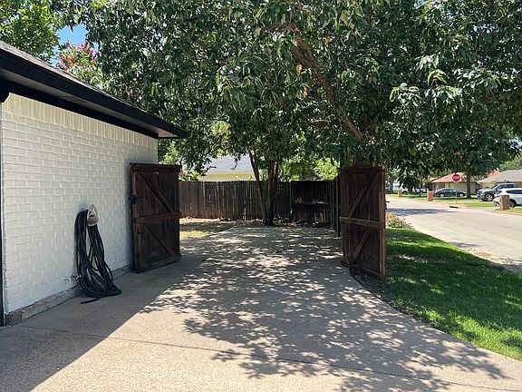 Boat, RV, or additional car parking in backyard