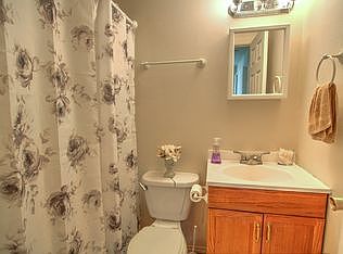 4th image of 3704 S Gunnison St #3706