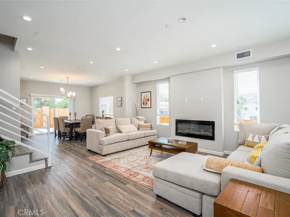 7028 Valmont St #B, Tujunga, CA 91042