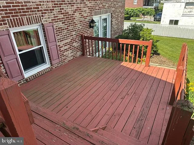 1463 Main St — Photo 37