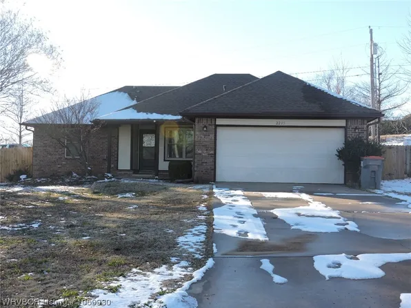 2215 Aspen Ter, Greenwood, AR 72936