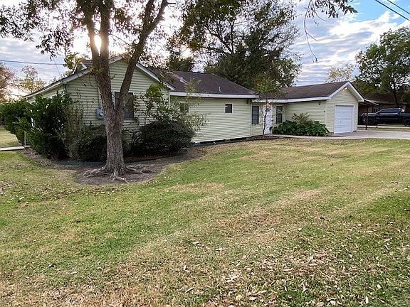 4th image of 1408 Avenue M