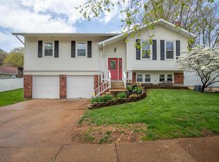 1267 Weatherton Pl, Ballwin, MO 63021