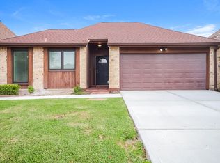 11822 Brook Meadows Ln, Meadows Place, TX 77477