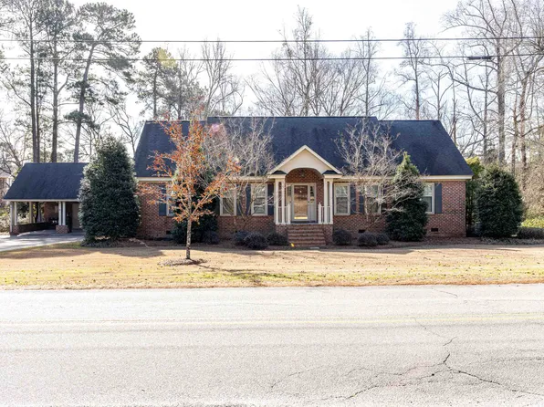 416 Country Club Dr., Johnsonville, SC 29555