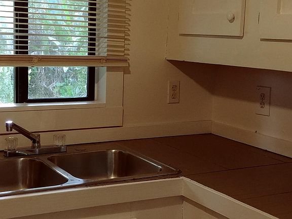 5th image of 16-2110 Hibiscus Dr