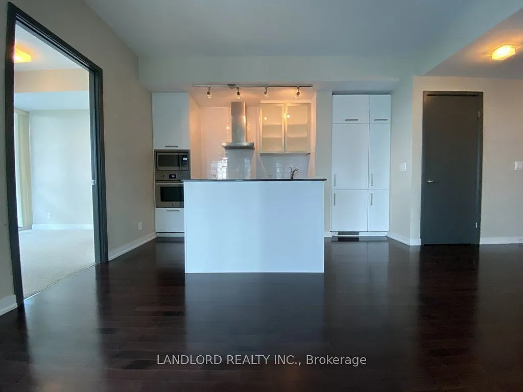 3 bed, $3,600 — Photo 2