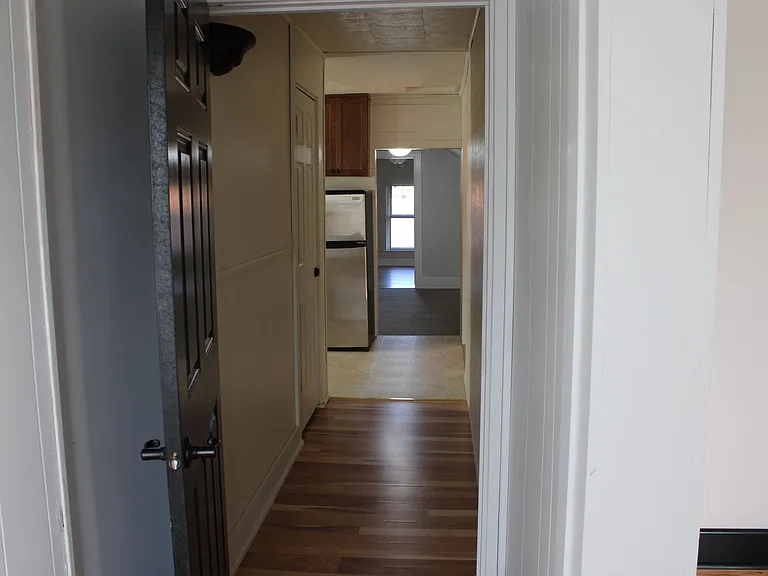 200 N Lincoln St — Photo 6
