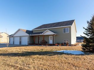 141 Chase Ave, Nicollet, MN 56074