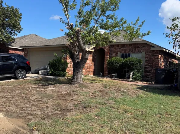 4712 Barnhill Ln, Fort Worth, TX 76135