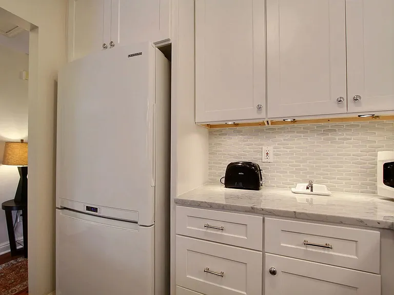 206 W Duffy St #C — Photo 10