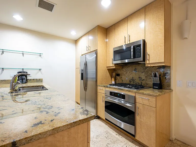 7131 E Rancho Vista Dr #3004 — Photo 29