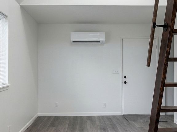 5th image of 1234 1/2 Ivy St #B