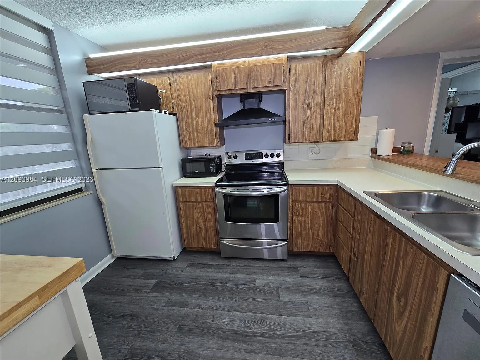 Condo 13 Of Whitehall Con — Photo 4