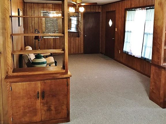 4th image of 8139 Silver Dr