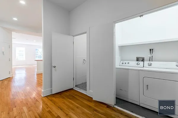 Rented by Bond New York | media 27