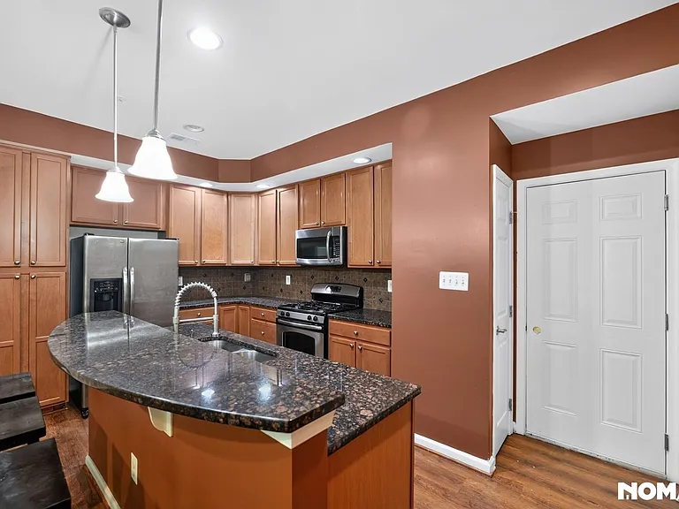 1467 Braden Loop — Photo 10