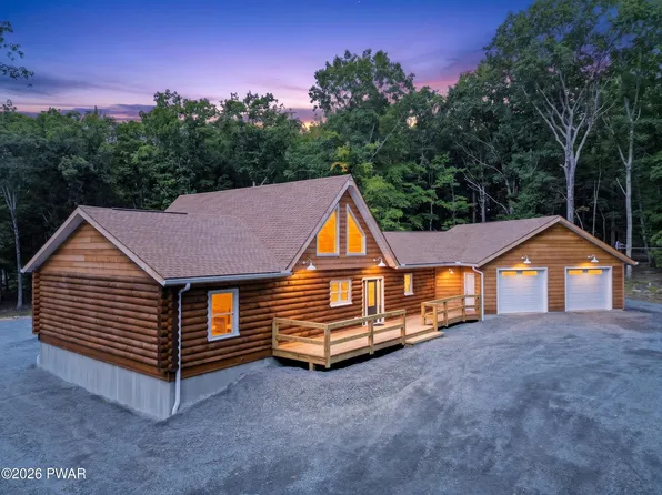 205 Garrity Rd, Hawley, PA 18428