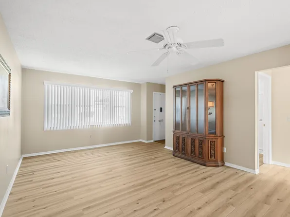 8452 Phillip N Unit 13, Pinellas Park, FL 33781