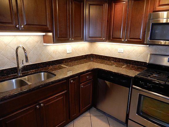 5th image of 328 Wisconsin Ave APT 1D