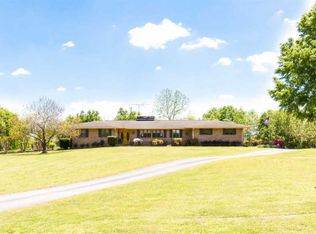 3325 Brooks Dr, Loganville, GA 30052