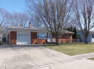 1649 N Farnham St, Galesburg, IL 61401