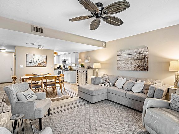 4th image of 18081 SE Country Club Drive #313