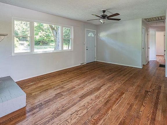 3rd image of 677 Monte Vista Rd