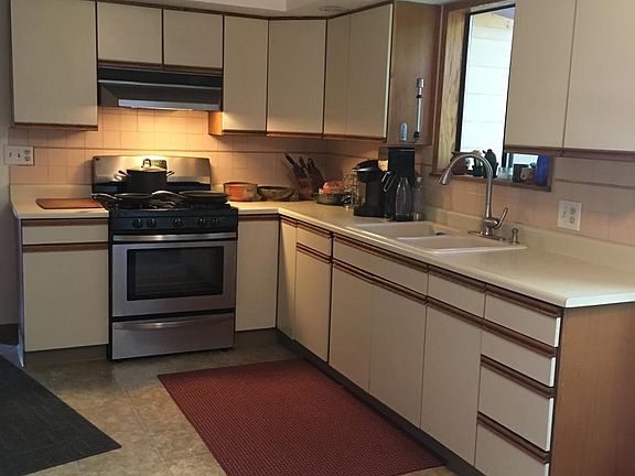 Large kitchen/dining room