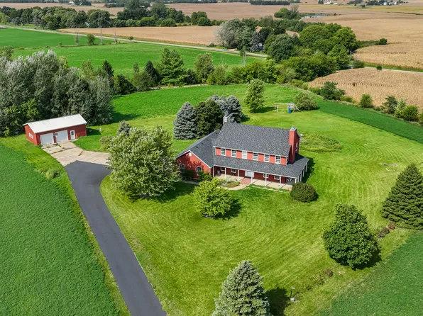 3549 E 28th Rd, Seneca, IL 61360